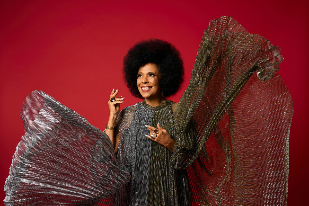 Cantora Eliana Pittman